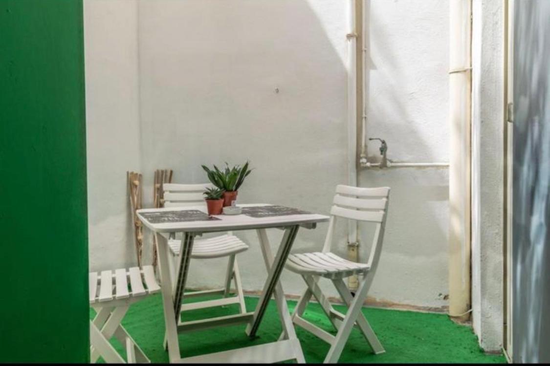 Room 6- Private Room With Private Terrace, Private Bathroom, Ac And Wifi Sliema Exterior photo